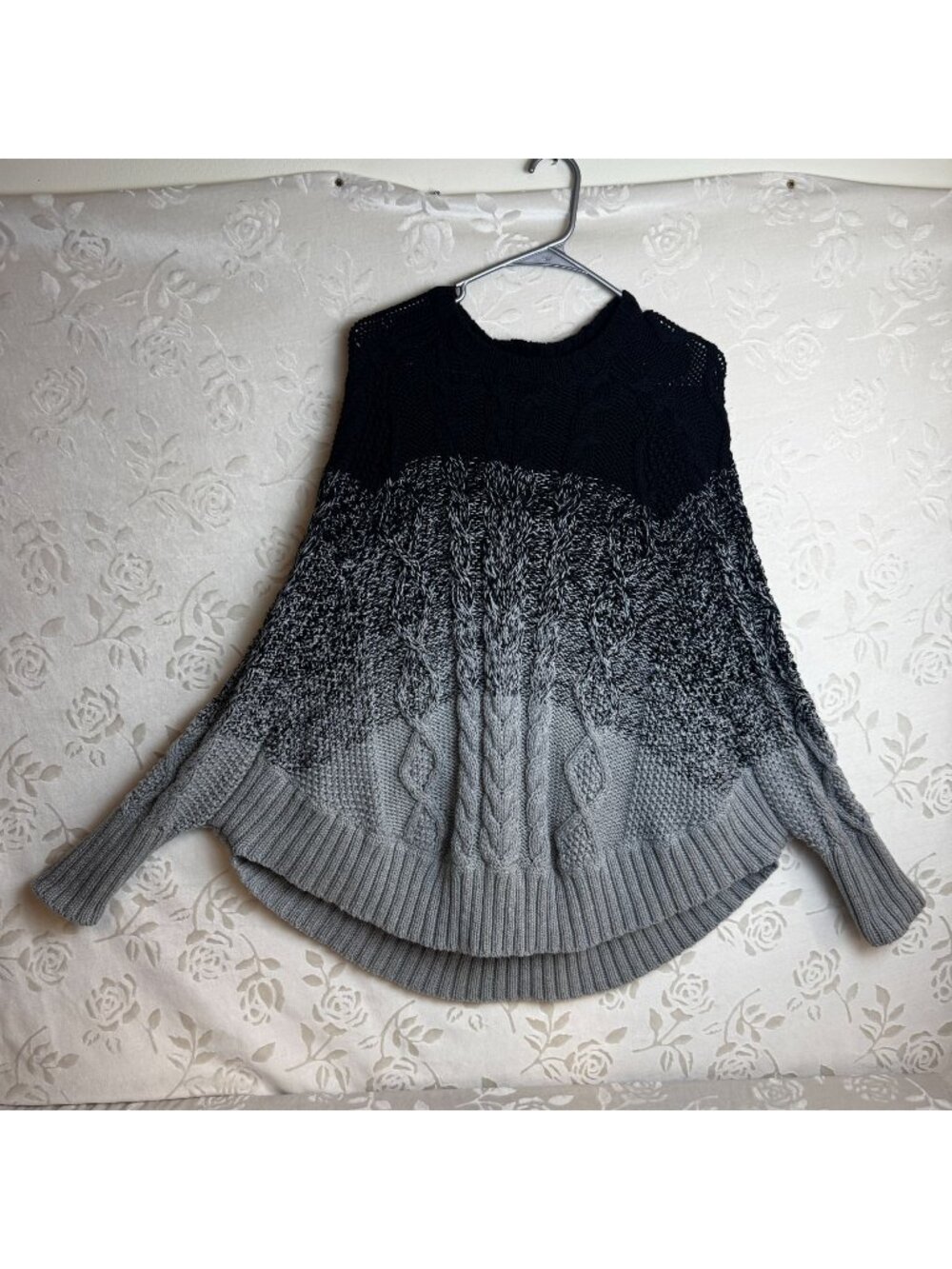 Michael Kors S oversized gray knit poncho sweater batwing slouchy soft Cozy warm - Picture 2 of 6